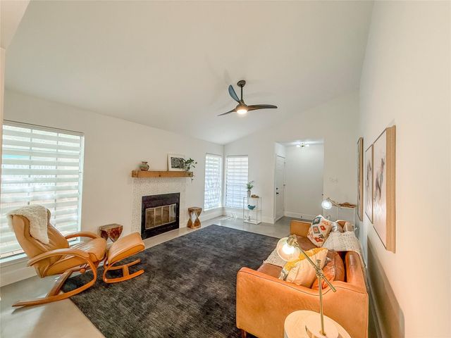 2313 Thornwild PASS, Austin, TX 78758