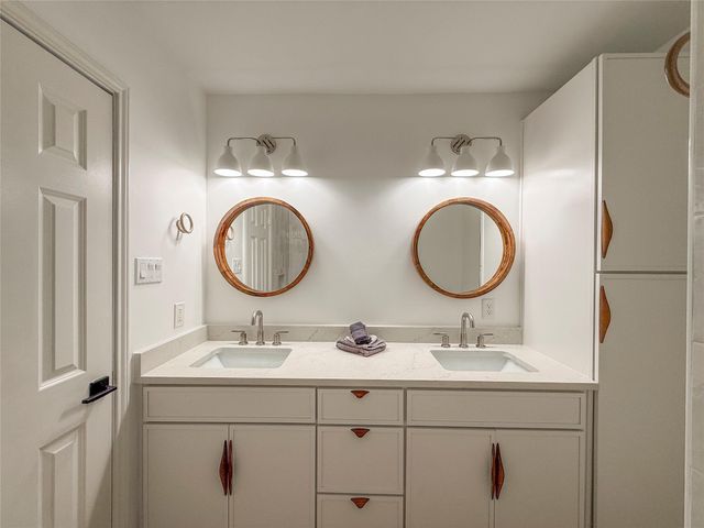 2313 Thornwild PASS, Austin, TX 78758