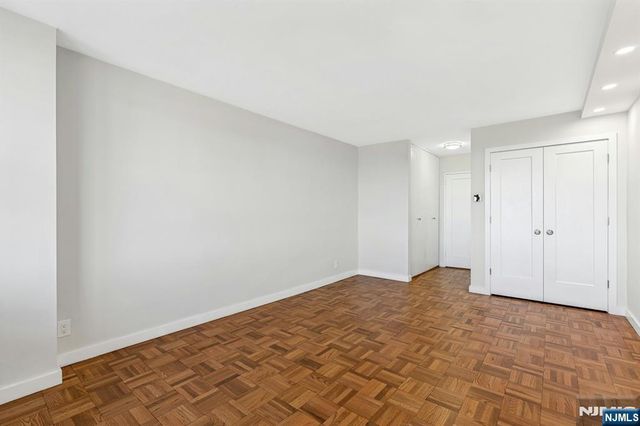 2000 Linwood Avenue 14D, Fort Lee, NJ 07024