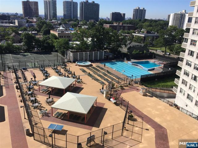 2000 Linwood Avenue 14D, Fort Lee, NJ 07024