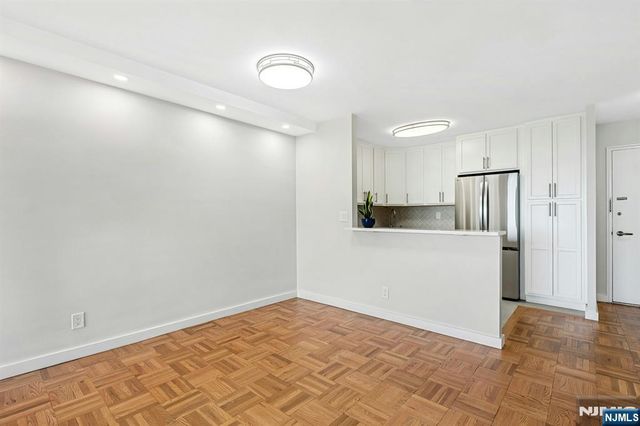 2000 Linwood Avenue 14D, Fort Lee, NJ 07024