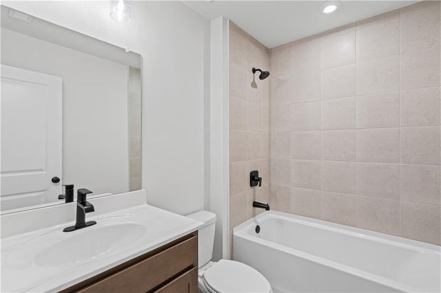 7144 Maple Brook Lane, Flowery Branch, GA 30542