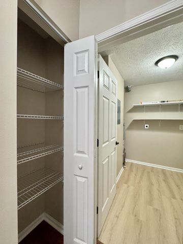 410 Lakeview Drive, 11, Wilder, KY 41071