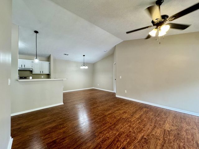 410 Lakeview Drive, 11, Wilder, KY 41071