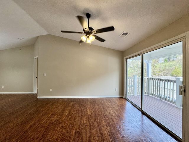 410 Lakeview Drive, 11, Wilder, KY 41071