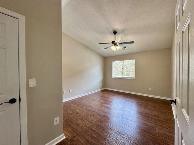 410 Lakeview Drive, 11, Wilder, KY 41071