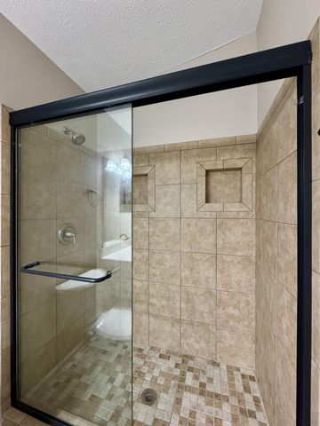 410 Lakeview Drive, 11, Wilder, KY 41071