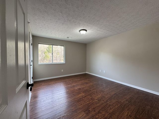 410 Lakeview Drive, 11, Wilder, KY 41071