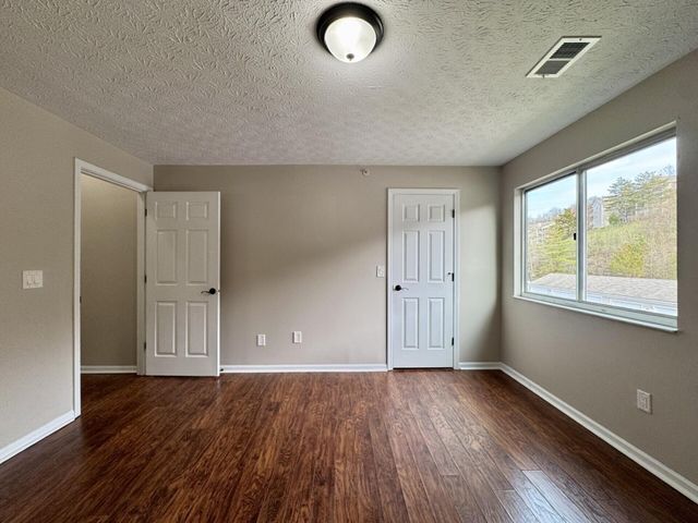 410 Lakeview Drive, 11, Wilder, KY 41071