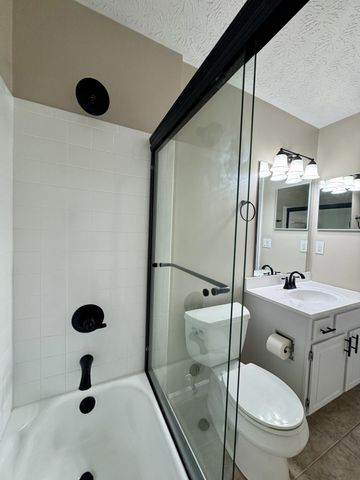 410 Lakeview Drive, 11, Wilder, KY 41071