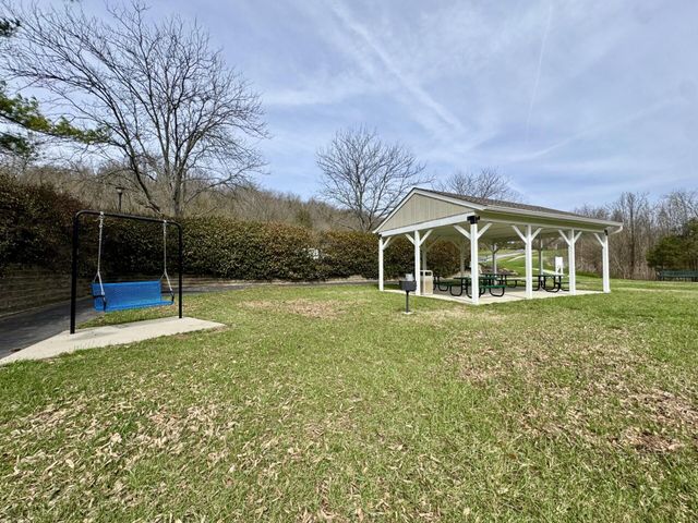 410 Lakeview Drive, 11, Wilder, KY 41071