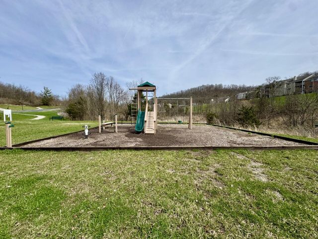 410 Lakeview Drive, 11, Wilder, KY 41071