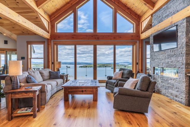 175 Akwa Vista, Laconia, NH 03246