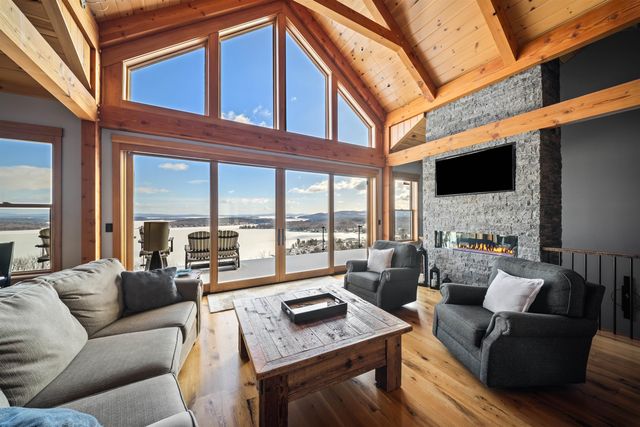 175 Akwa Vista, Laconia, NH 03246