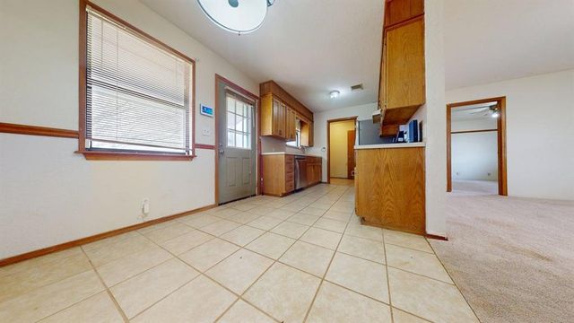 405 N Missouri Street, Elmore City, OK 73433