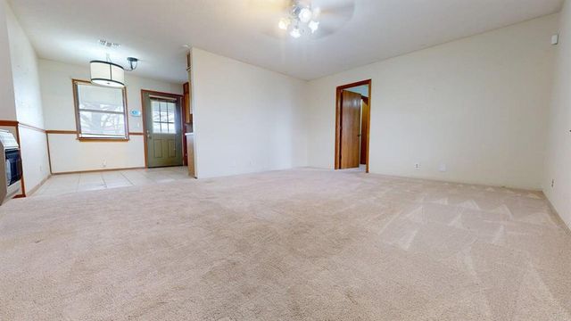 405 N Missouri Street, Elmore City, OK 73433