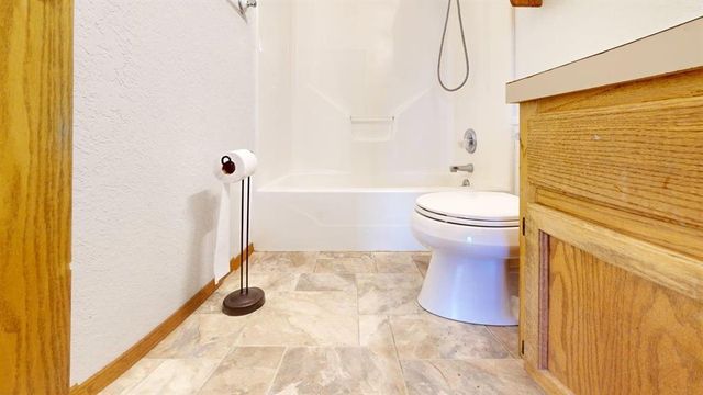 405 N Missouri Street, Elmore City, OK 73433