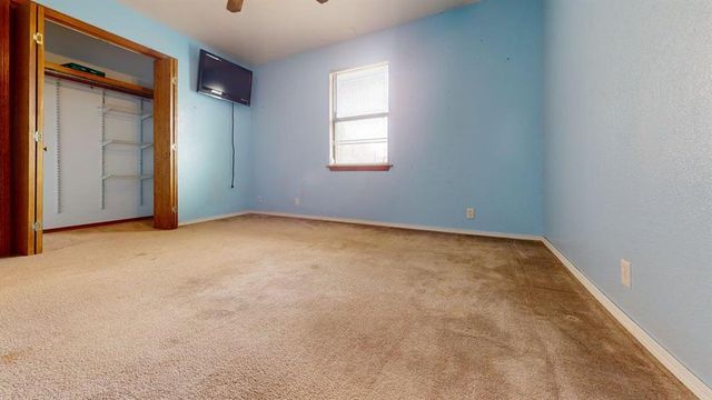 405 N Missouri Street, Elmore City, OK 73433