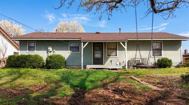 405 N Missouri Street, Elmore City, OK 73433