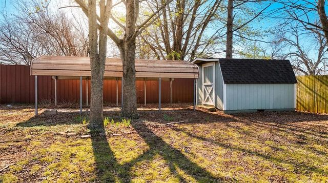 405 N Missouri Street, Elmore City, OK 73433