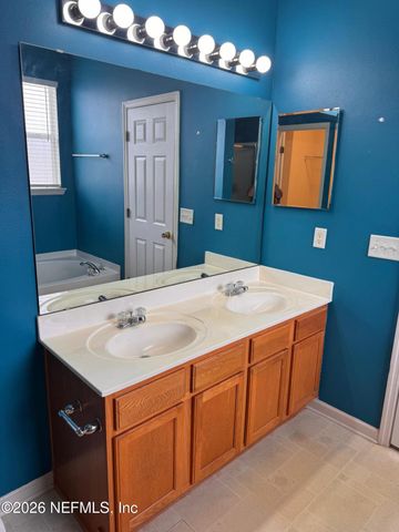 76236 LONG POND Loop, Yulee, FL 32097