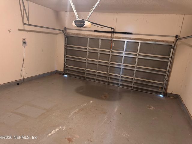 76236 LONG POND Loop, Yulee, FL 32097