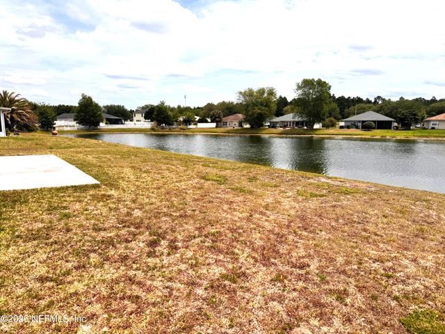 76236 LONG POND Loop, Yulee, FL 32097