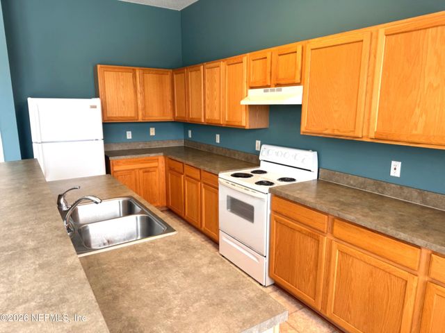 76236 LONG POND Loop, Yulee, FL 32097