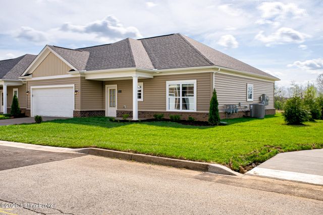 10211 Lark Meadow Dr, Louisville, KY 40291