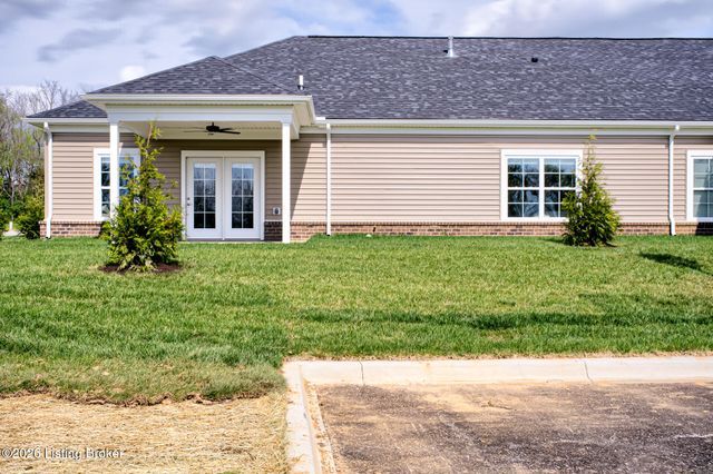 10211 Lark Meadow Dr, Louisville, KY 40291