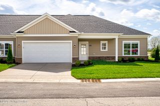 10211 Lark Meadow Dr, Louisville, KY 40291