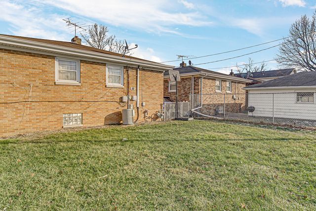 712 May Street, Calumet City, IL 60409