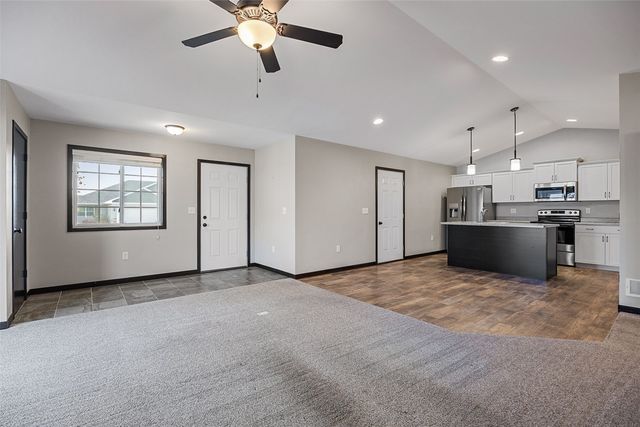 4422 Calder Drive, Marion, IA 52302