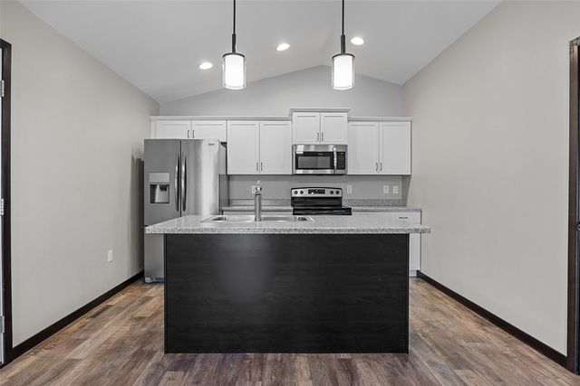 4422 Calder Drive, Marion, IA 52302