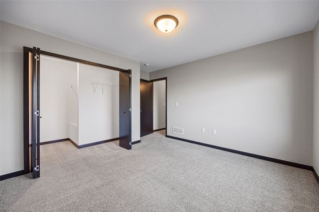 4422 Calder Drive, Marion, IA 52302