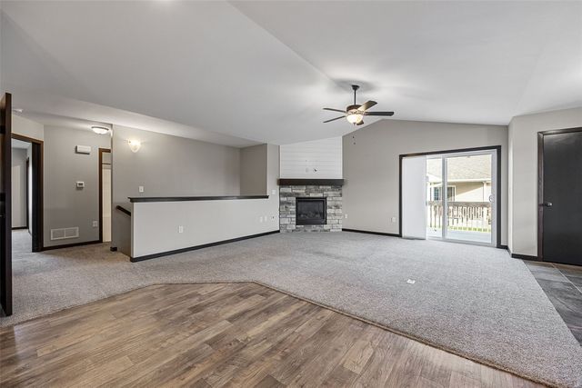 4422 Calder Drive, Marion, IA 52302