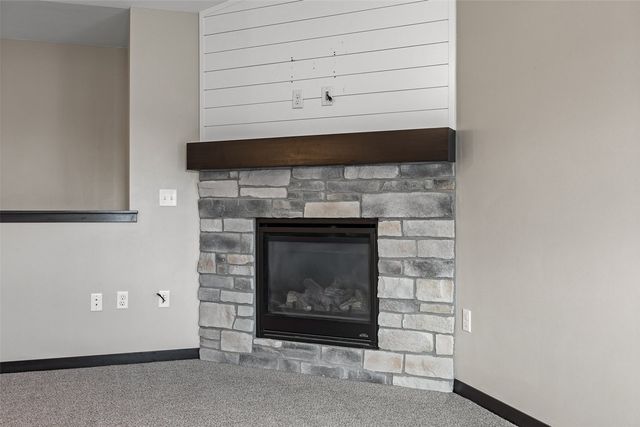 4422 Calder Drive, Marion, IA 52302