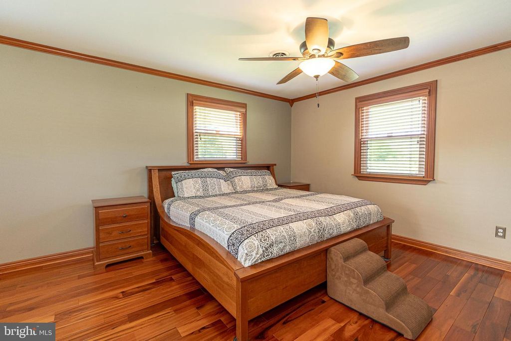 Image 15 of property listing at 2100 LODGE FOREST, Sparrows Point, MD 21219