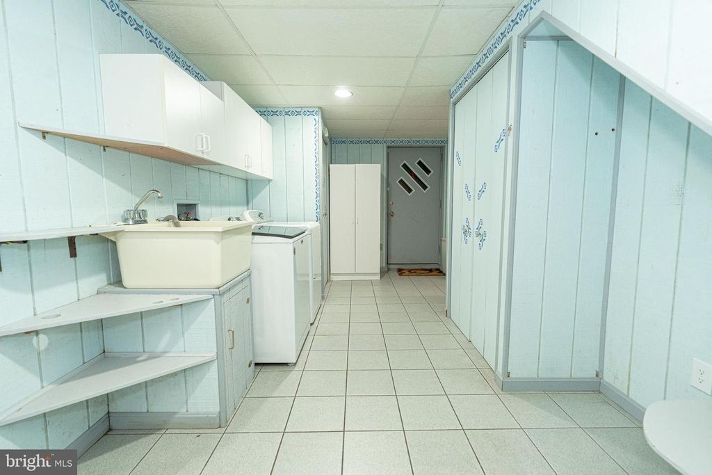 Image 47 of property listing at 2100 LODGE FOREST, Sparrows Point, MD 21219