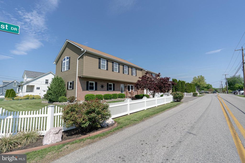 Image 54 of property listing at 2100 LODGE FOREST, Sparrows Point, MD 21219