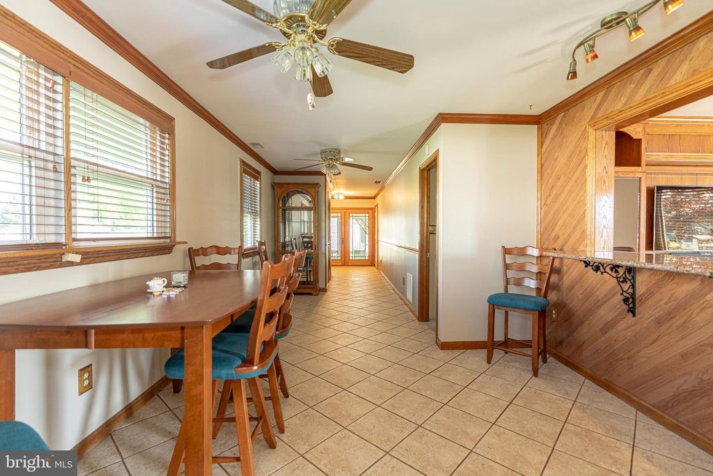 Image 8 of property listing at 2100 LODGE FOREST, Sparrows Point, MD 21219