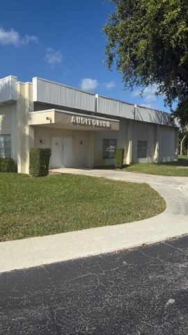 2966 Ashley Drive E B, West Palm Beach, FL 33415