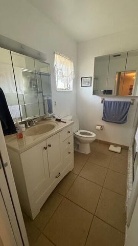 2966 Ashley Drive E B, West Palm Beach, FL 33415