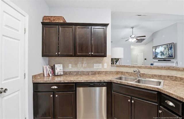 601 Collinwood Drive, Raeford, NC 28376