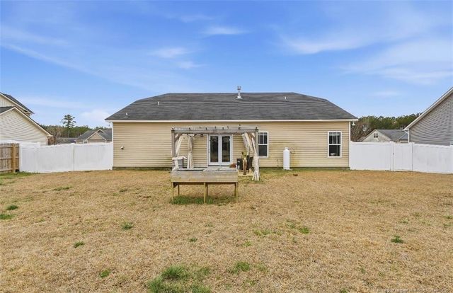 601 Collinwood Drive, Raeford, NC 28376