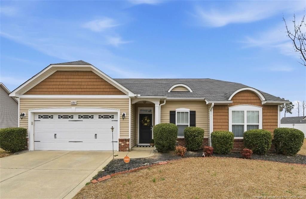 601 Collinwood Drive, Raeford, NC 28376