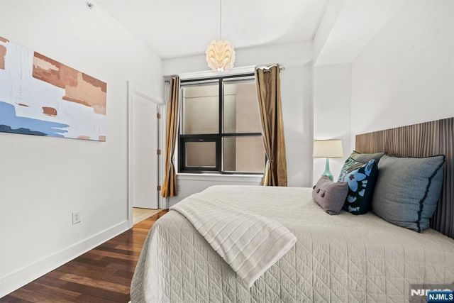 159 2nd Street 1104, Jersey City, NJ 07302