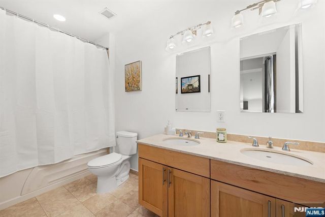 159 2nd Street 1104, Jersey City, NJ 07302