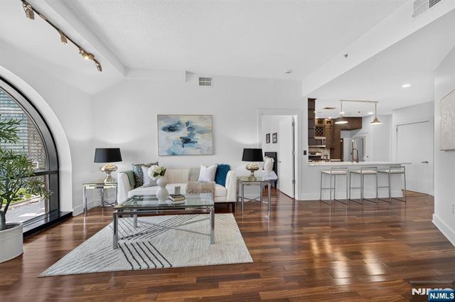 159 2nd Street 1104, Jersey City, NJ 07302