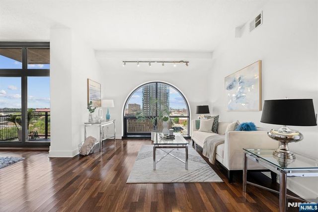 159 2nd Street 1104, Jersey City, NJ 07302